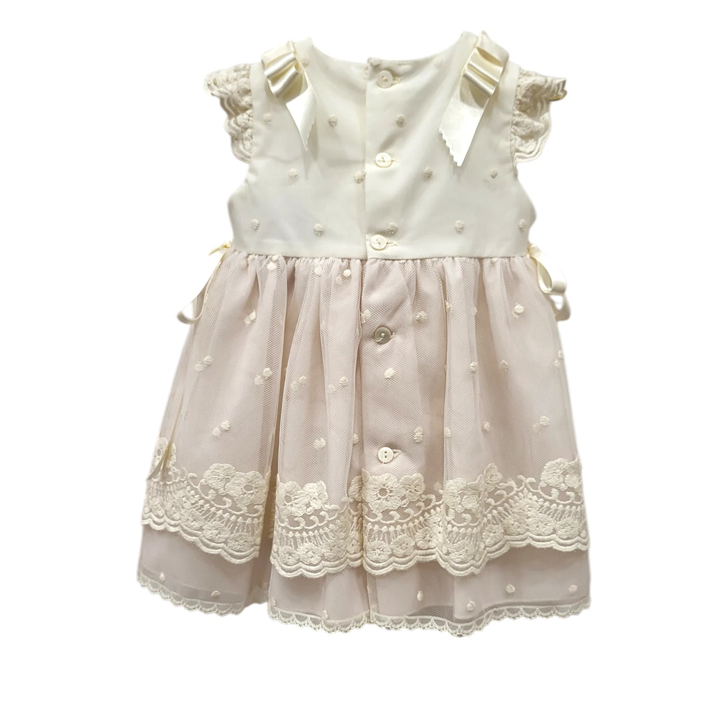 Vestido de bautizo con capota en tejido tul bordado 'Modelo Perla´