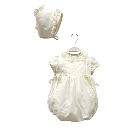 Pelele de bautizo con capota en tejido organza `Modelo Nácar´