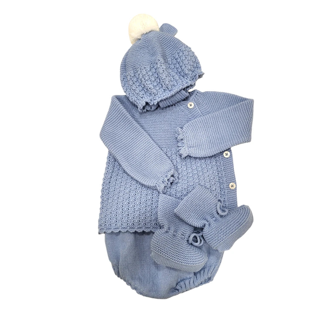 Conjunto de 4 piezas jubón, culotte, capota y patucos altos "Enternecer"