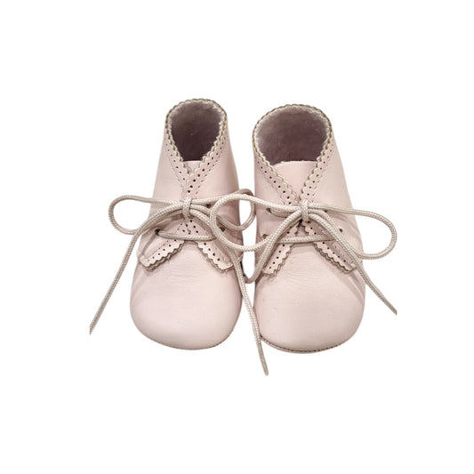 Botita de piel con cordones