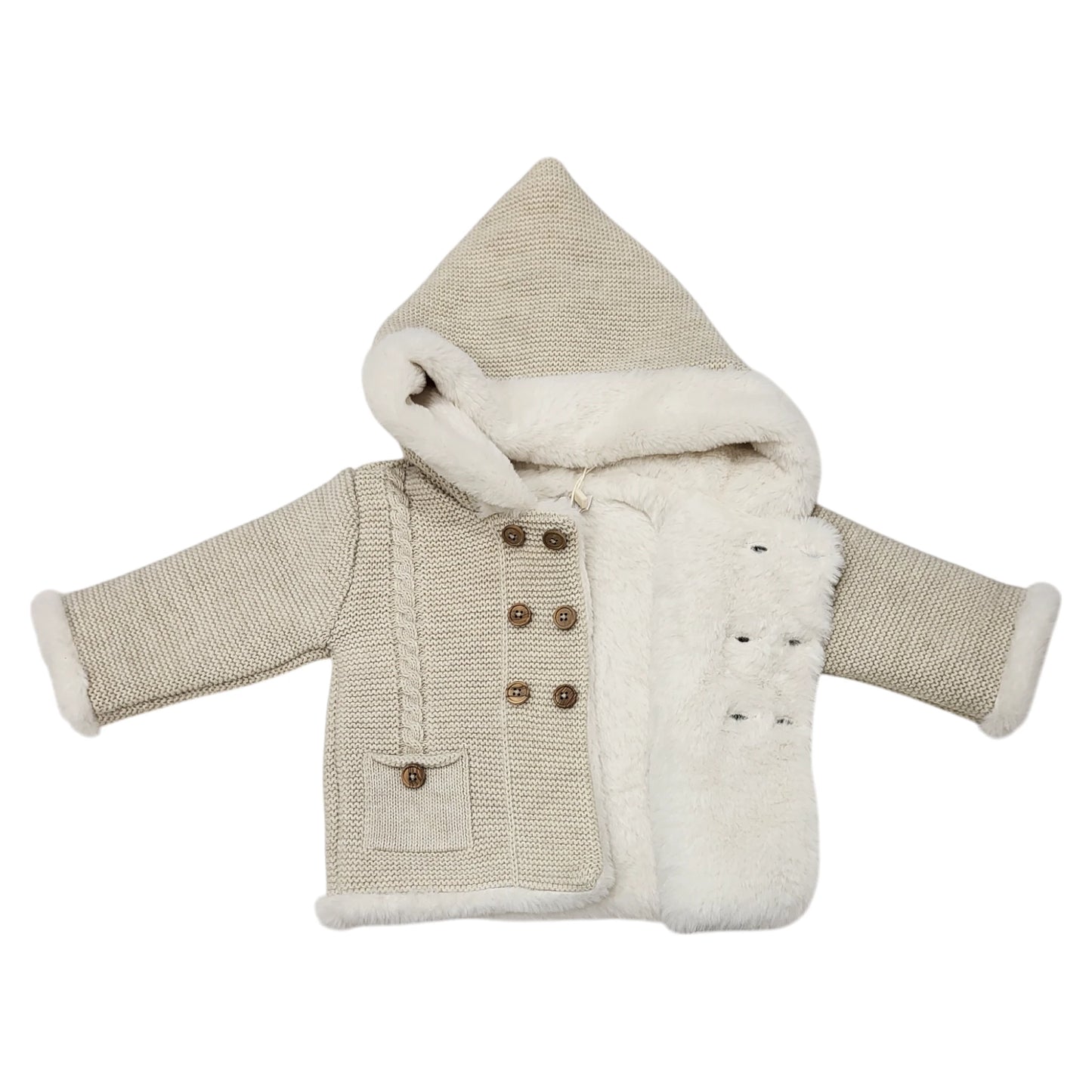 Chaquetón de punto con capucha y pelito en el interior