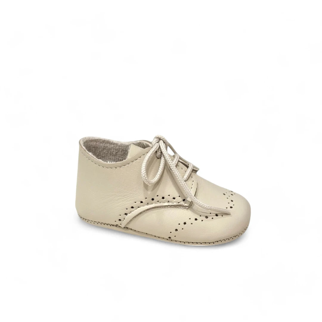 INGLESITO PIEL CON CORDONES Y PICADO